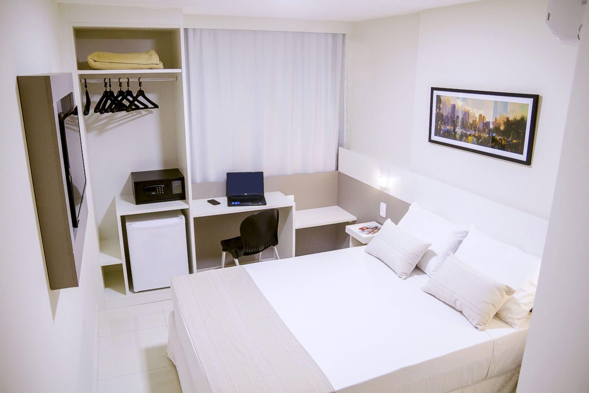 Bristol Easy Uba Hotel מראה חיצוני תמונה