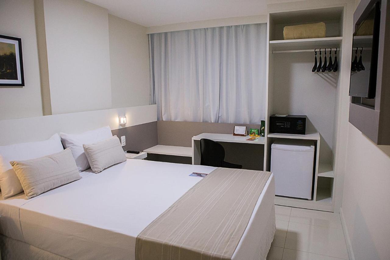 Bristol Easy Uba Hotel מראה חיצוני תמונה