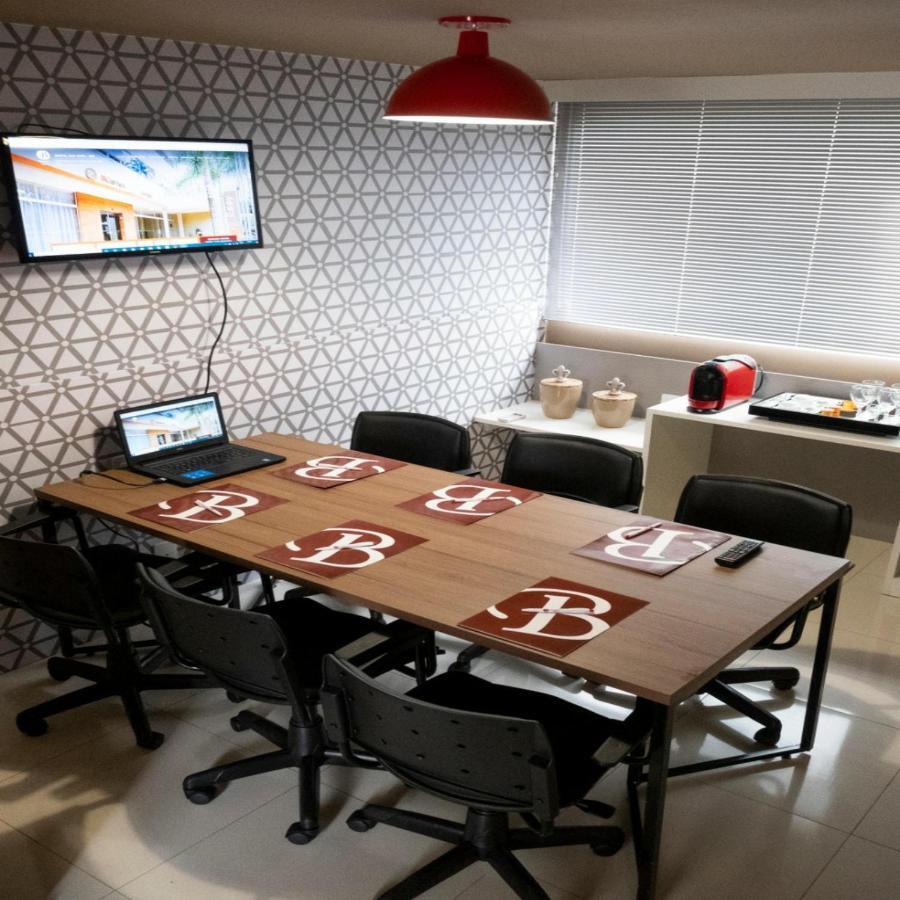 Bristol Easy Uba Hotel מראה חיצוני תמונה